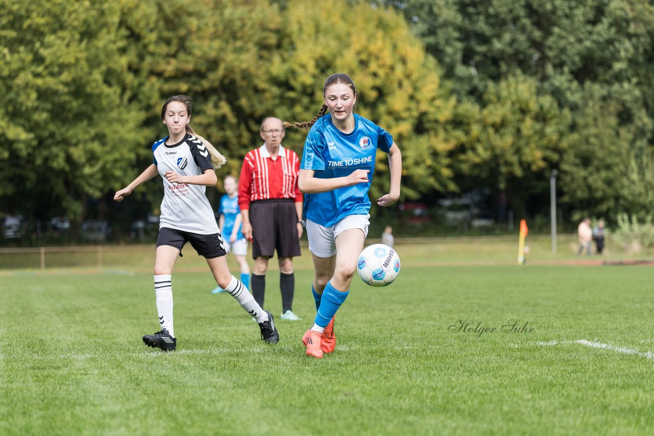 Bild 111 - wBJ VfL Pinneberg - Germania Schnelsen : Ergebnis: 15:1